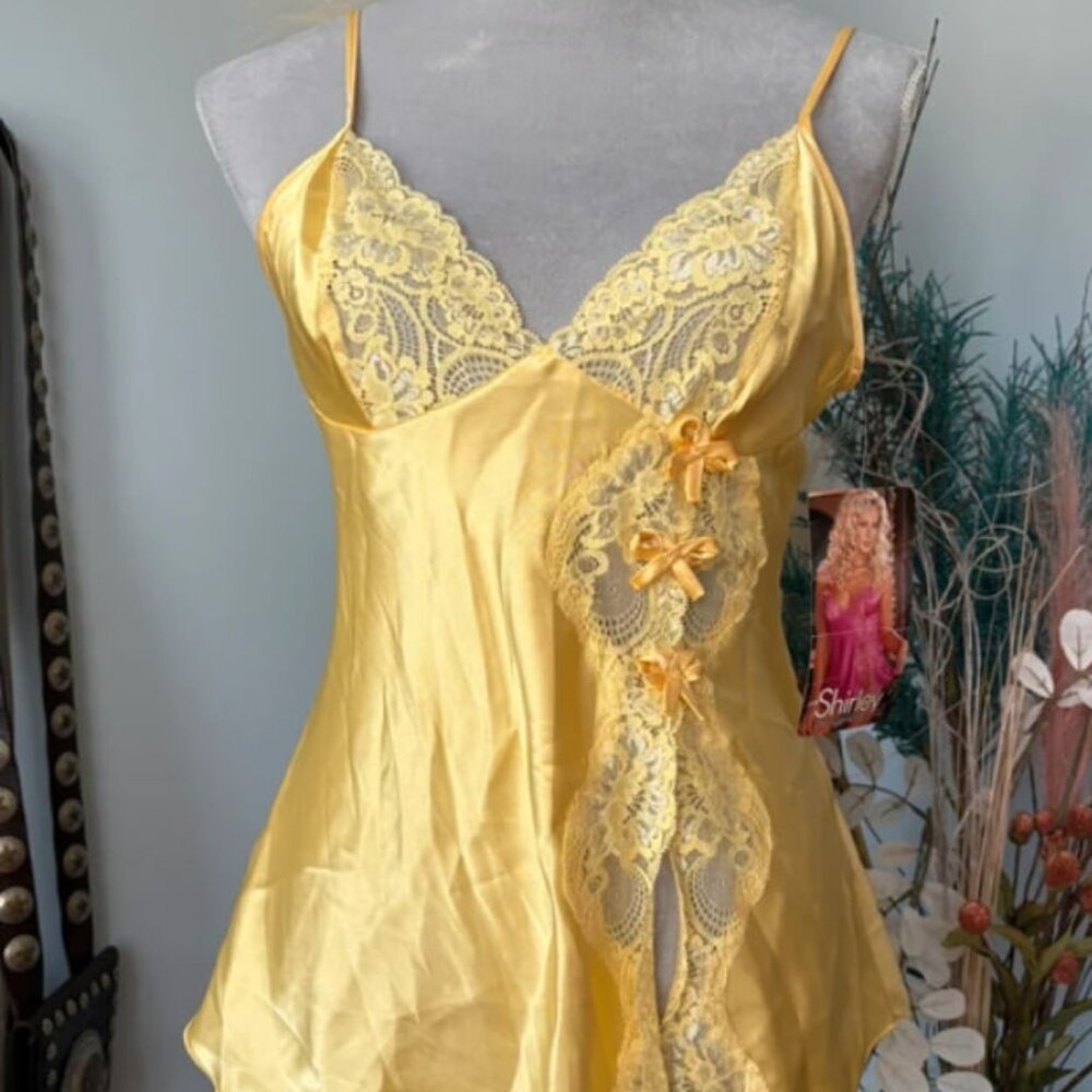 NWT vintage satin lace cami size small